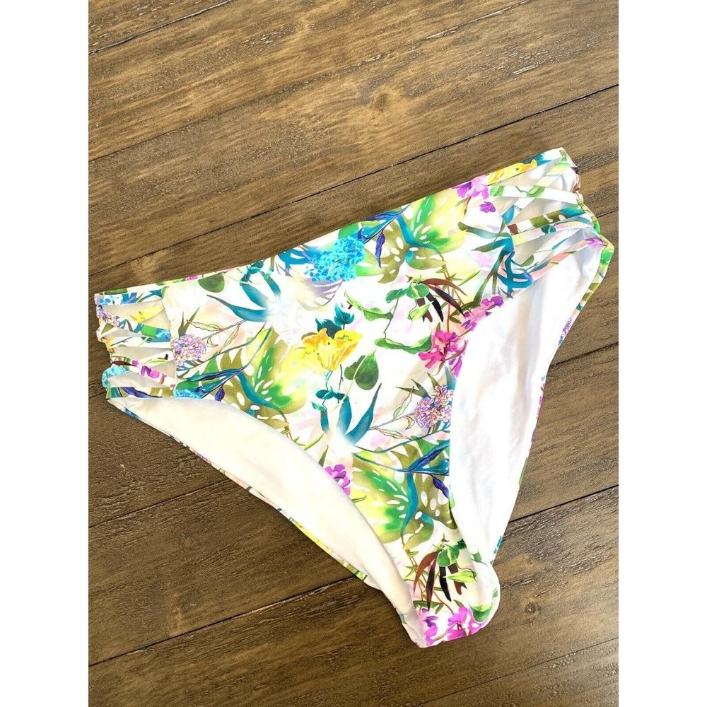 BEBE NWT Floral Bikini 2 Pc Set BB1077SW $89 Women - Picture 6 of 7
